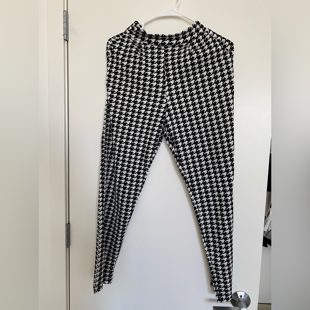 Brand new gingham pants/leggings